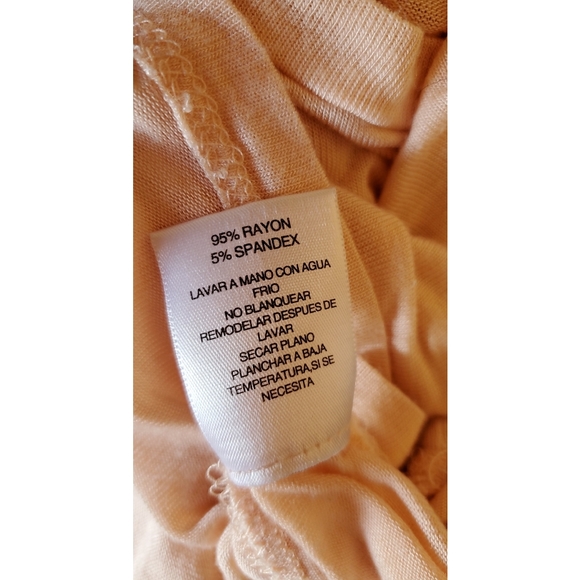 Signature Studio Soft Peach Casual Vneck XL - Picture 6 of 6